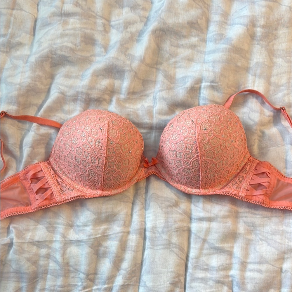 VS Bra